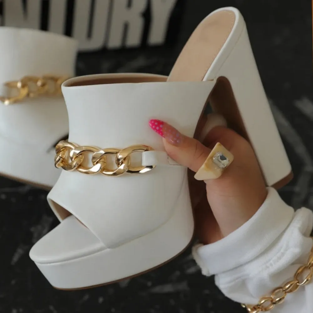 New York 80' s In White