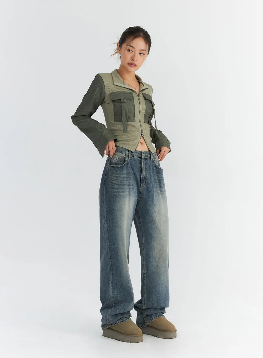 Wide-Fit Washed Jeans CO313